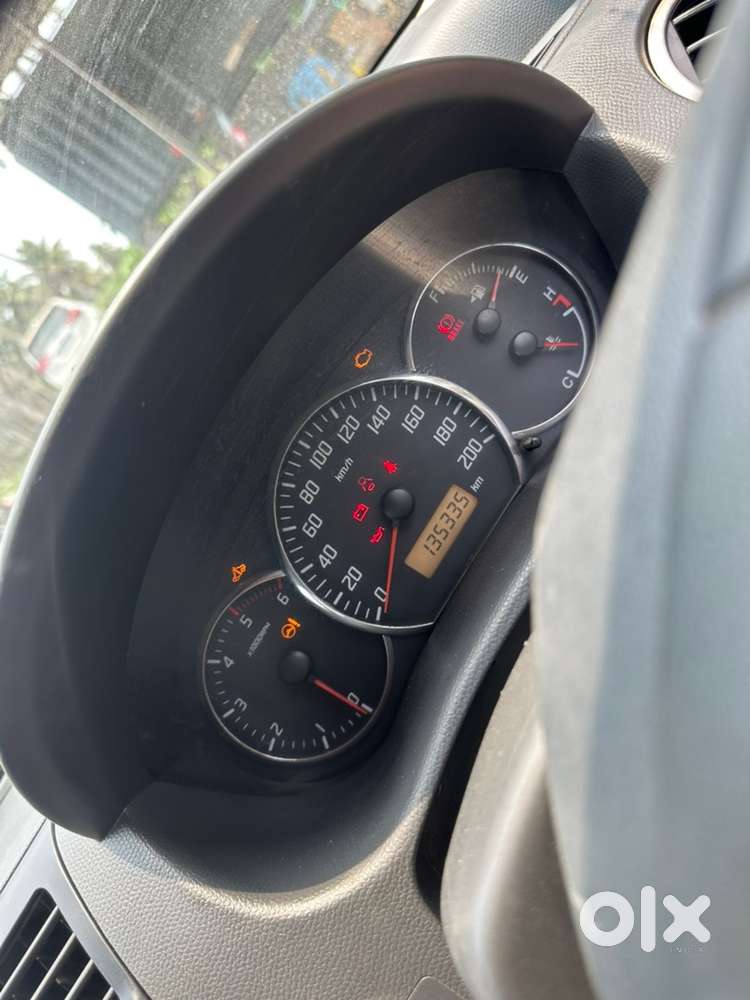 Maruti Suzuki Swift 2011 Diesel Well Maintained