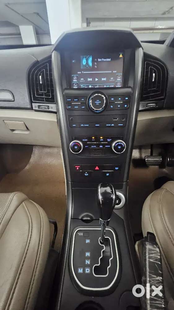 Mahindra Xuv500 2017 Year