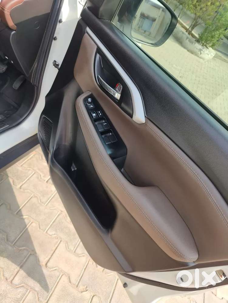 Toyota Urban Cruiser Hyryder 1.5 V Hybrid, 2023, Petrol