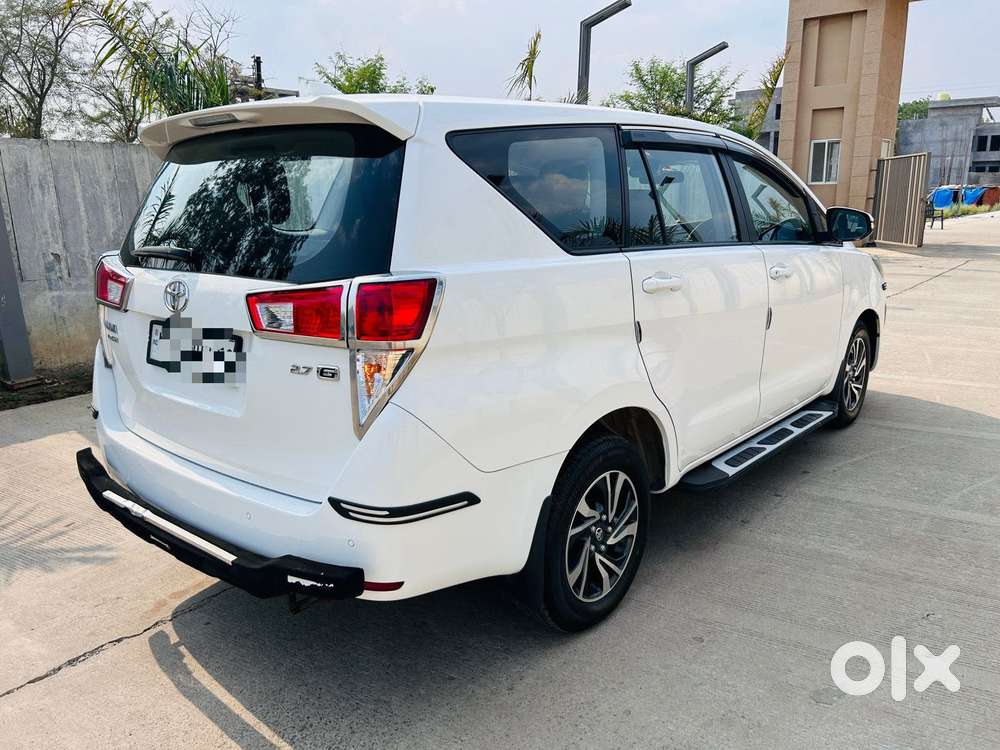 Toyota Innova Crysta 2.4 Gx Limited Edition At 8 Str, 2023, Petrol