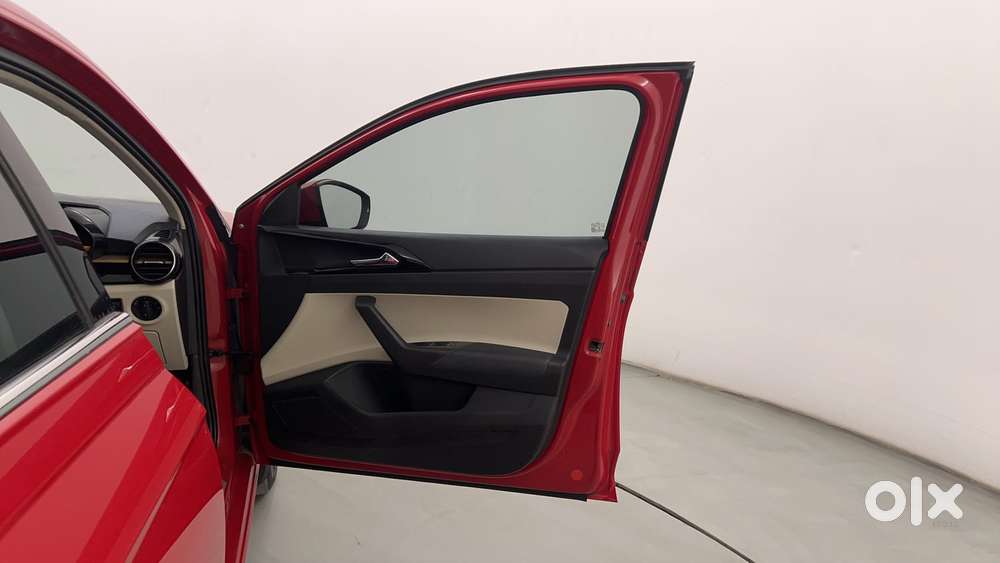 Skoda Slavia Style 1.0l Tsi Mt, 2023, Petrol