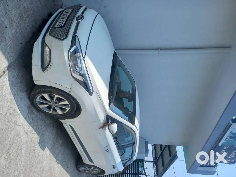 Power Windows, Parking Camera Etc.
