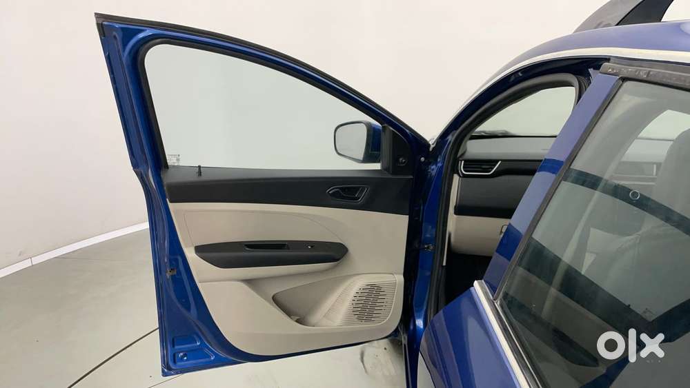 Renault Triber Rxl, 2021, Petrol