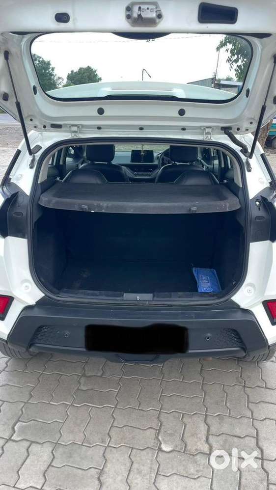 Tata Nexon Petrol Well Maintained