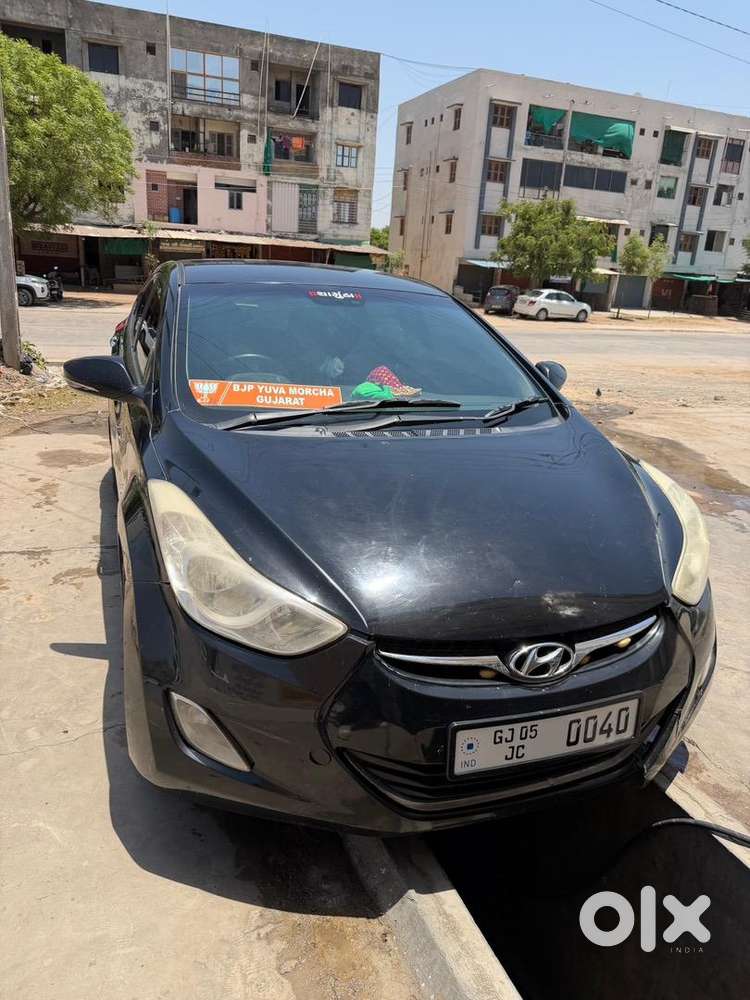 Hyundai Elantra 2012