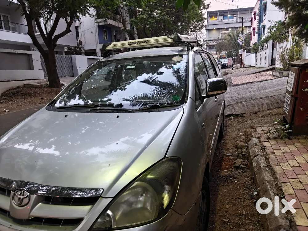 Toyota Innova 2007 Petrol + Cng 141590 Km Driven