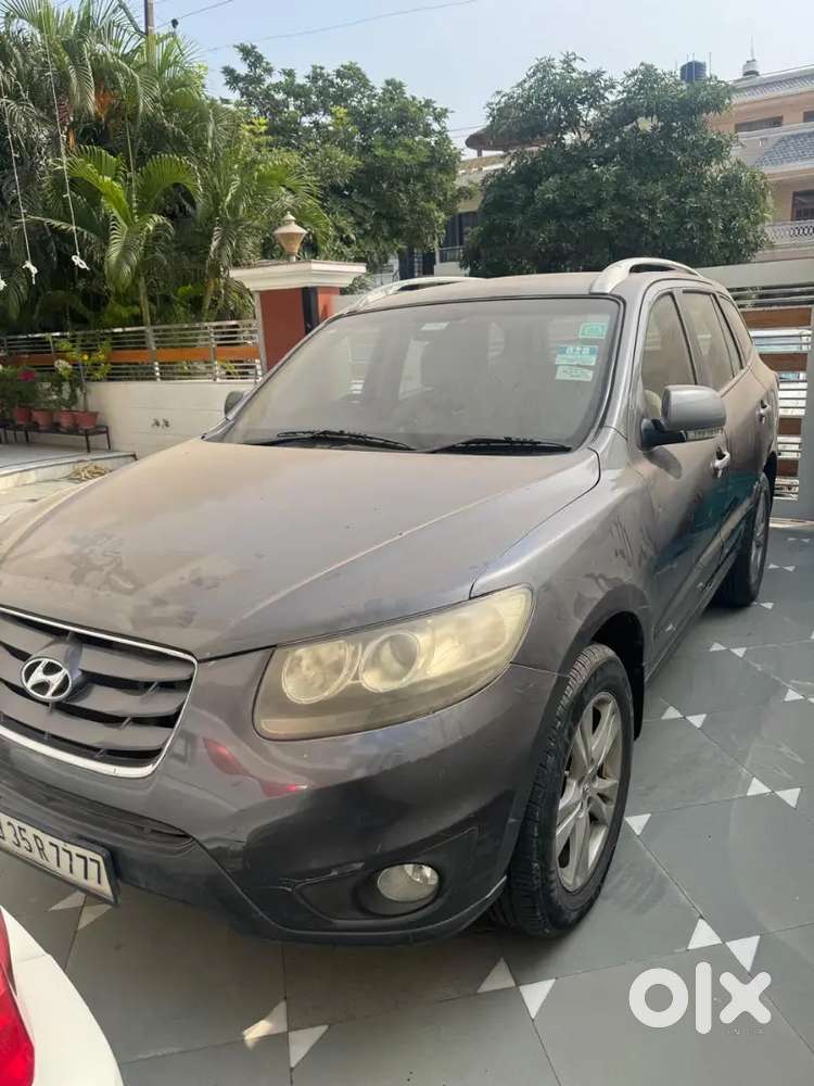 Hyundai New Santa Fe 2012 Diesel 190000 Km Driven