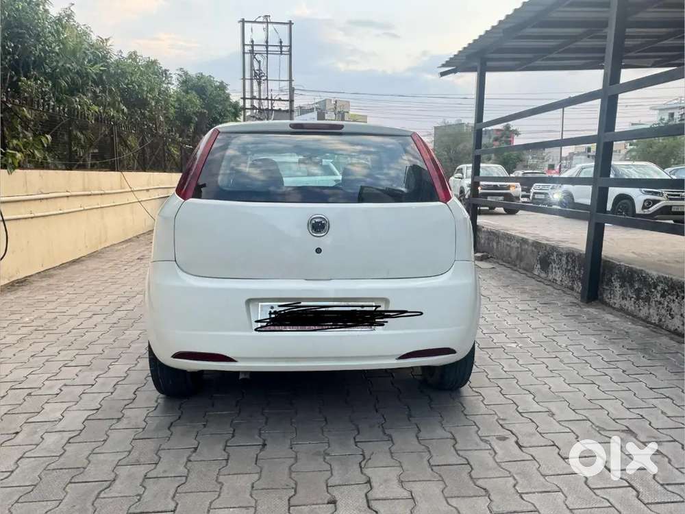 Fiat Punto 2011 Diesel 95000 Km Driven