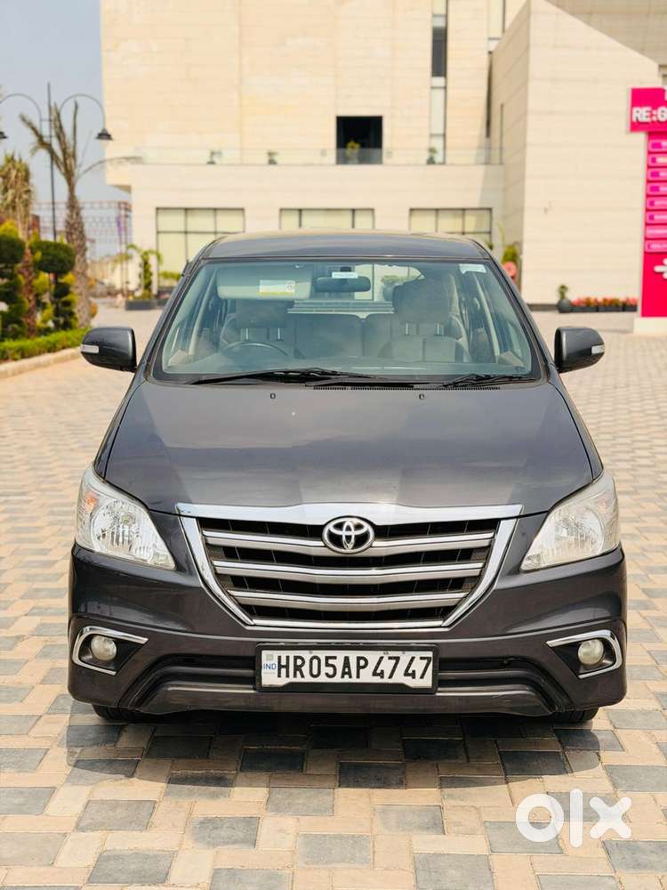 Toyota Innova 2.5 V 8 Str, 2015, Diesel