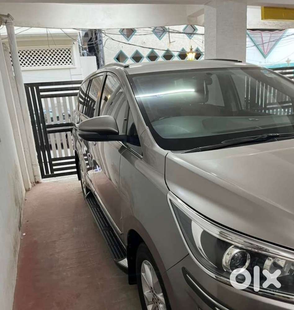 Toyota Innova Crysta 2018 Diesel Well Maintained