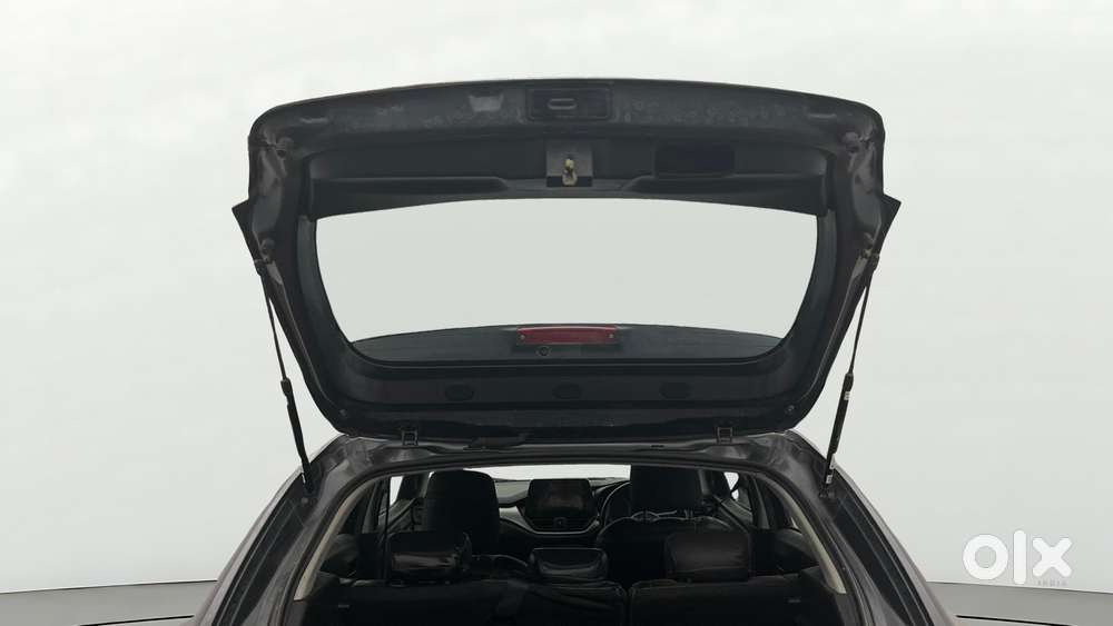 Maruti Suzuki Baleno Sigma, 2023, Petrol