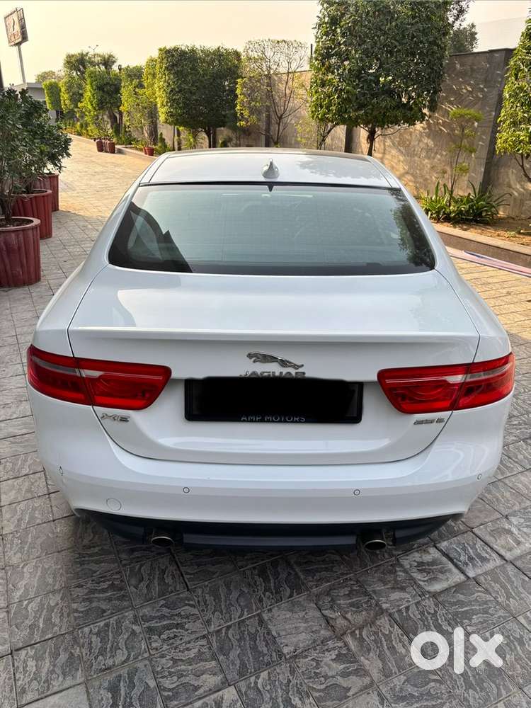 Jaguar Xe 2019 Petrol 27988 Km Driven