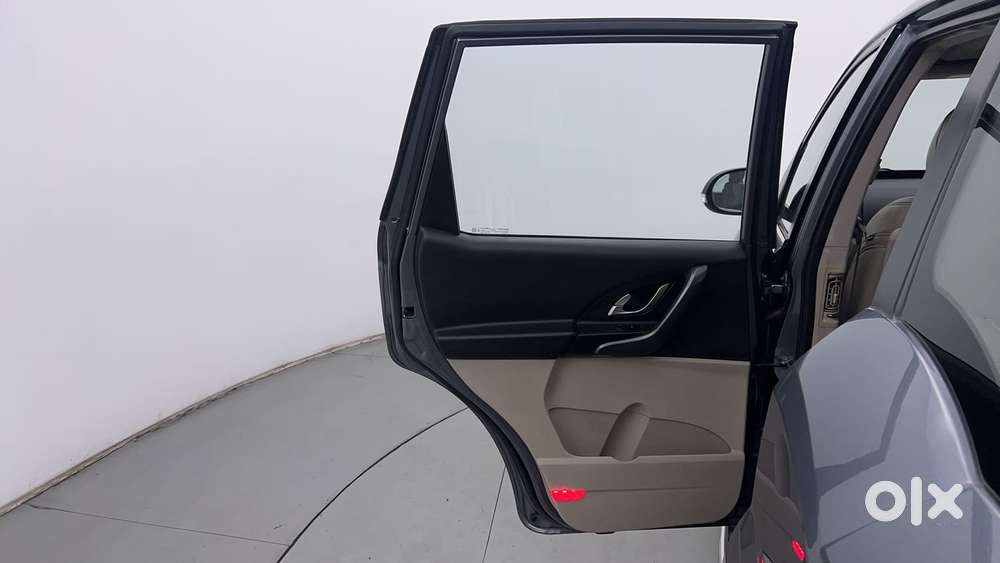 Mahindra Xuv500 2.2 W10, 2017, Diesel