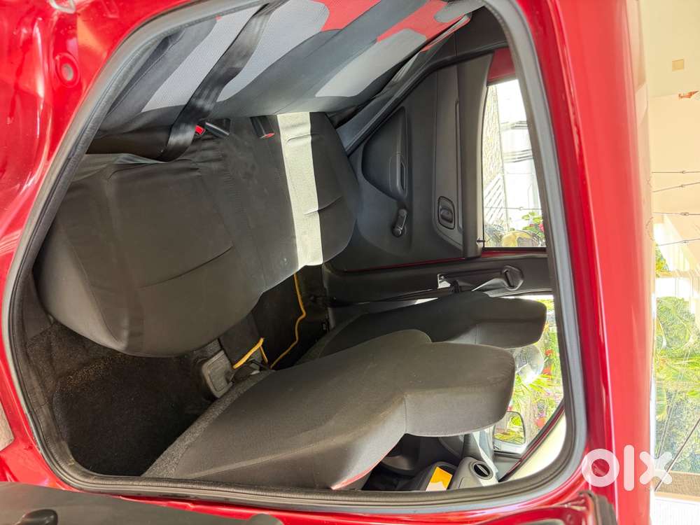 Renault Kwid Rxt 1.0 Sce 2016 Year