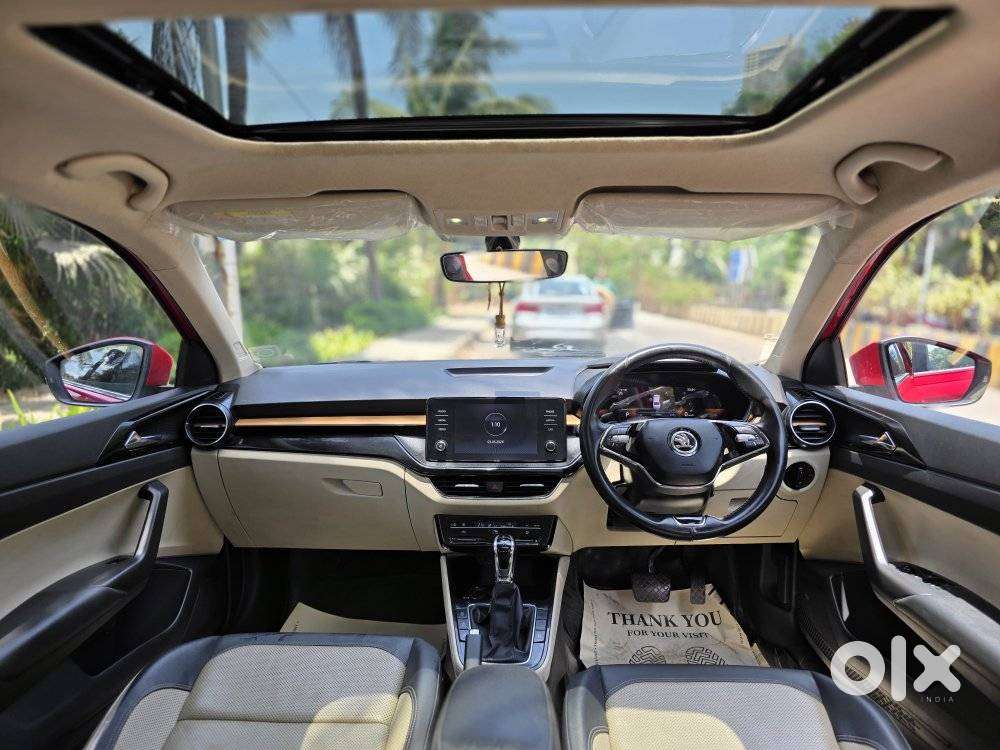 Skoda Slavia 1.0 Tsi Style At, 2023, Petrol