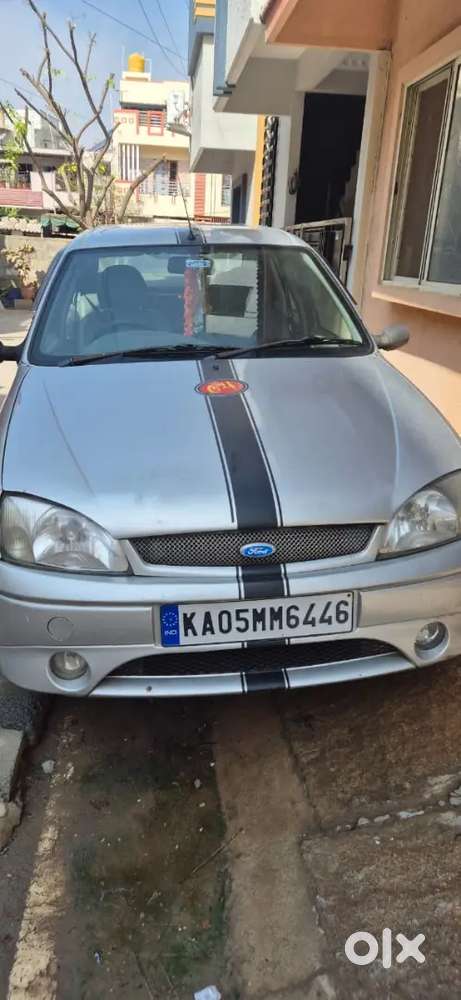 Ford Ikon 2004 Petrol