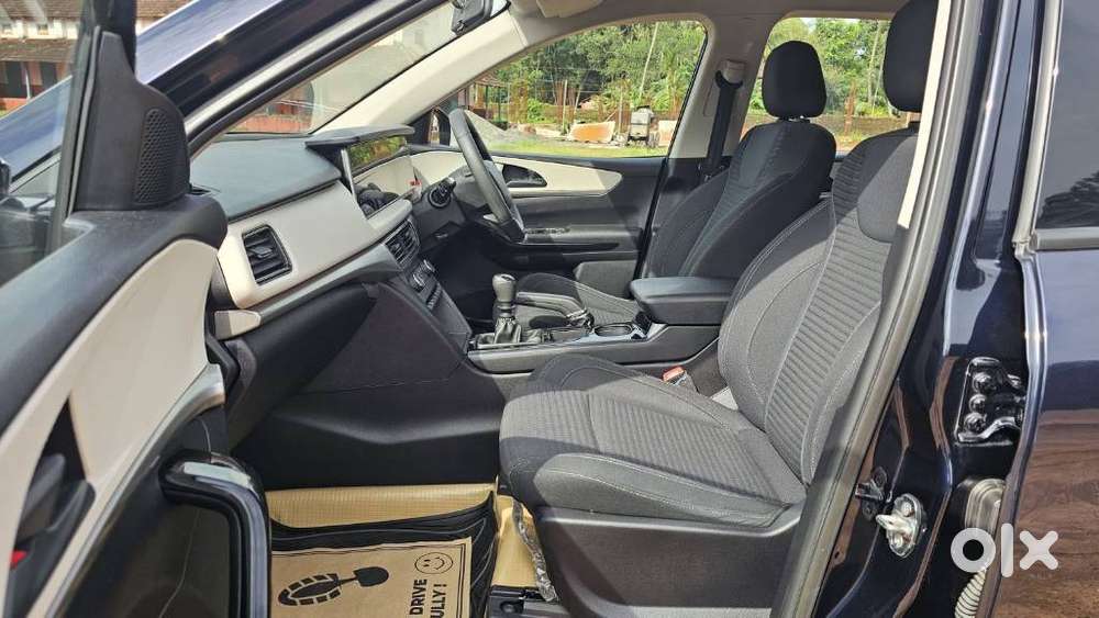Mahindra Xuv700 2.2 Ax 5 Diesel Mt 7 Str, 2023, Diesel