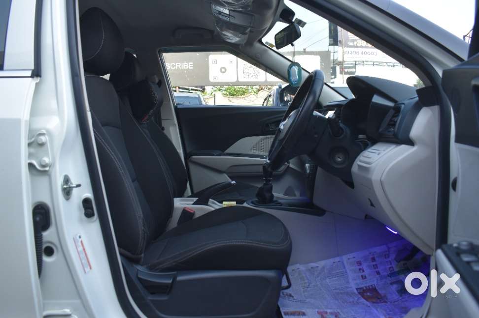 Mahindra Xuv300 W4 Diesel, 2023, Diesel