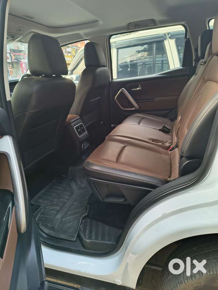 Mahindra Scorpio-n 2.2 Z8 Diesel Mt 4wd 7 Str, 2024, Diesel