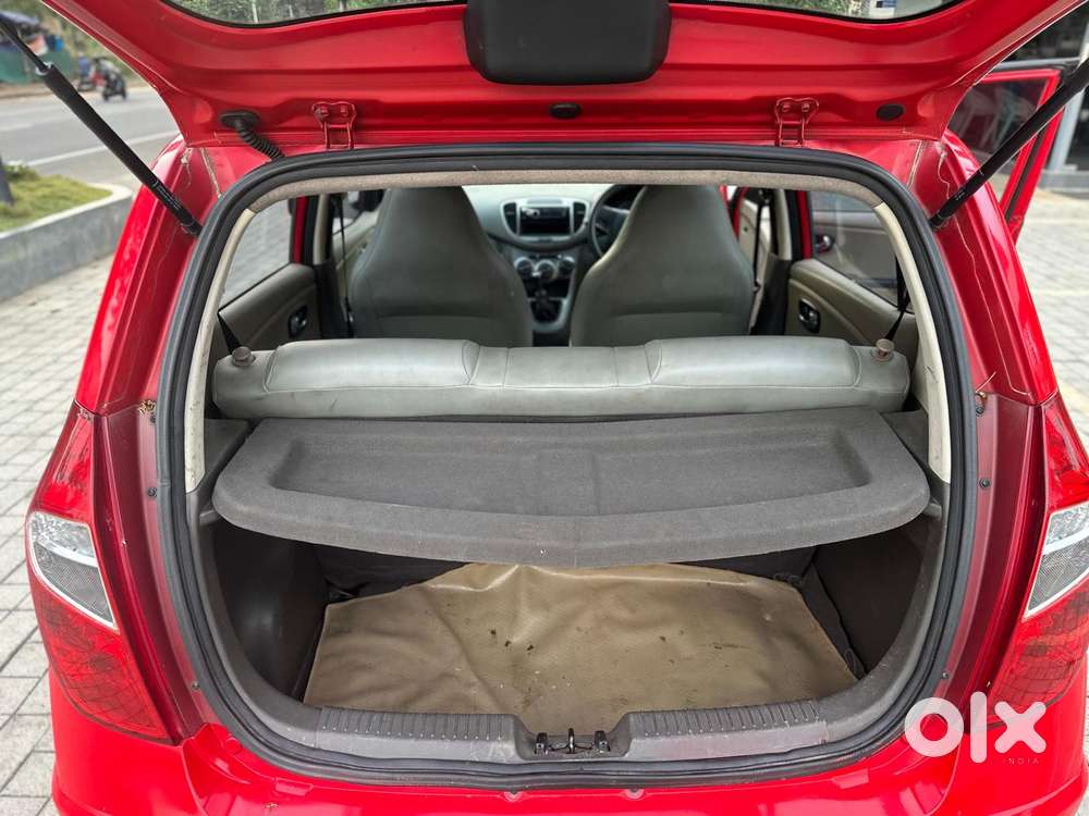 Hyundai I10 Sportz, 2011, Petrol