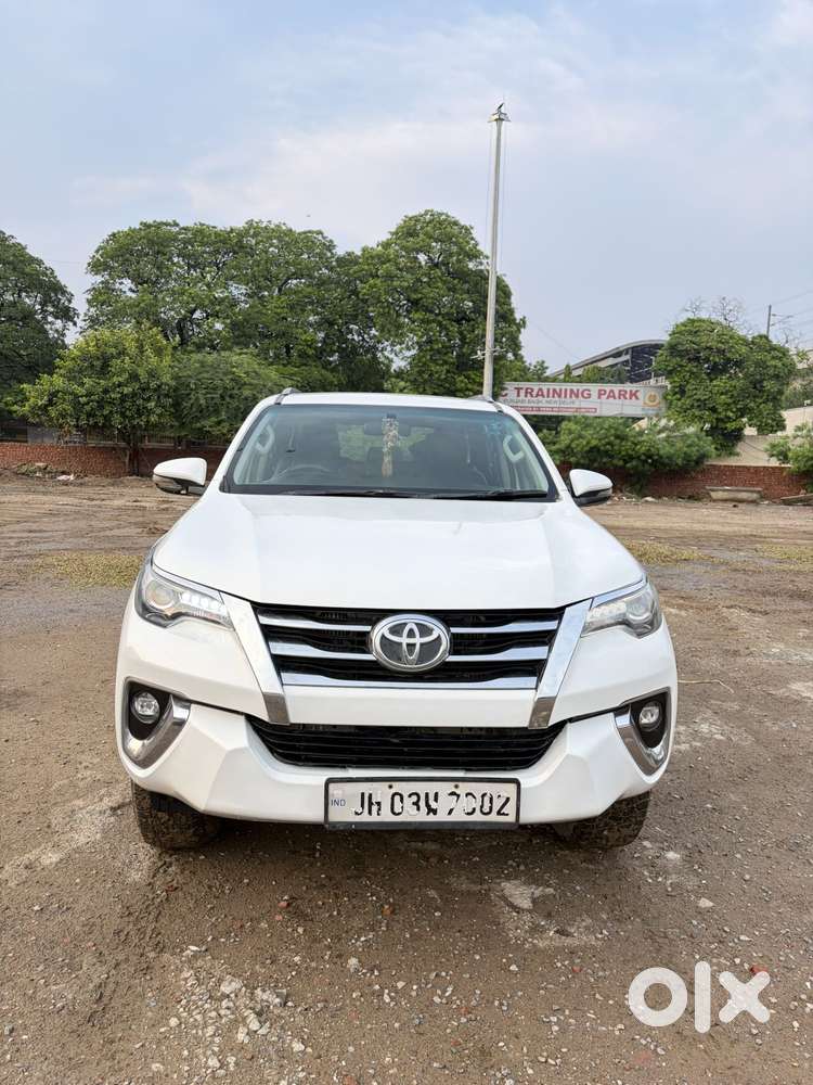 Toyota Fortuner 2.8 At Celebratory Edition, 2019, Diesel