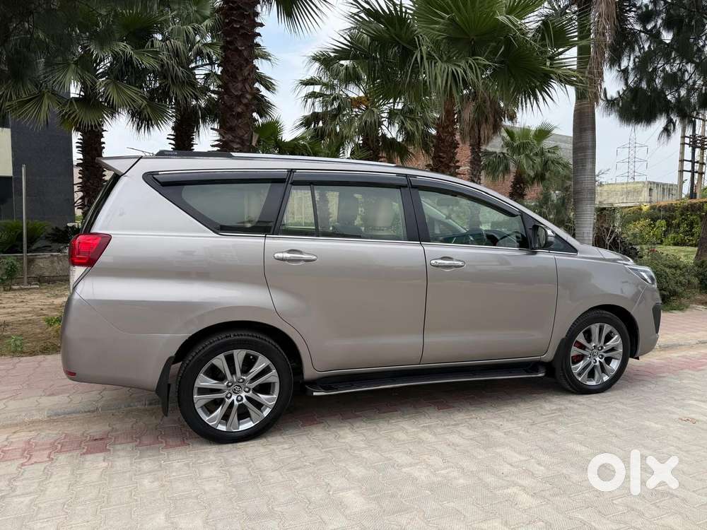 Toyota Innova Crysta [2020-ongoing] 2.4 Zx At 7 Str, 2020, Diesel