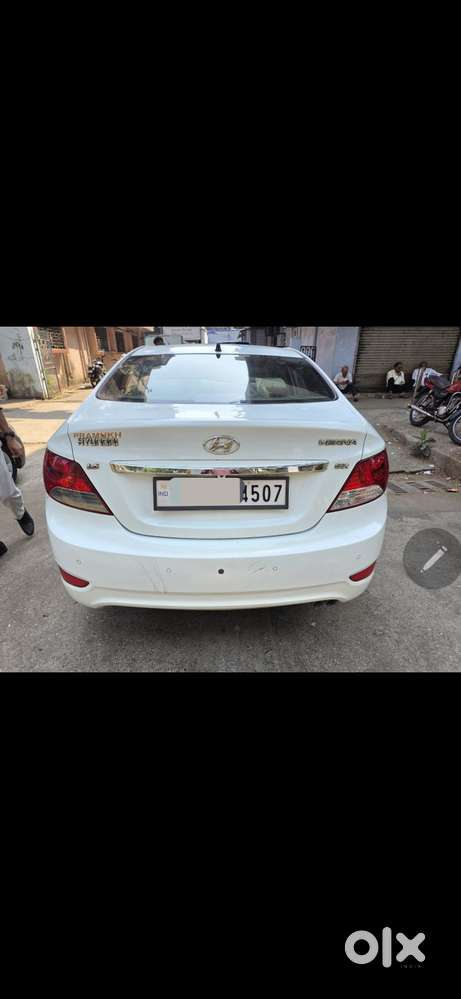 Hyundai Verna Fluidic 1.6 Vtvt Sx Automatic, 2012, Petrol