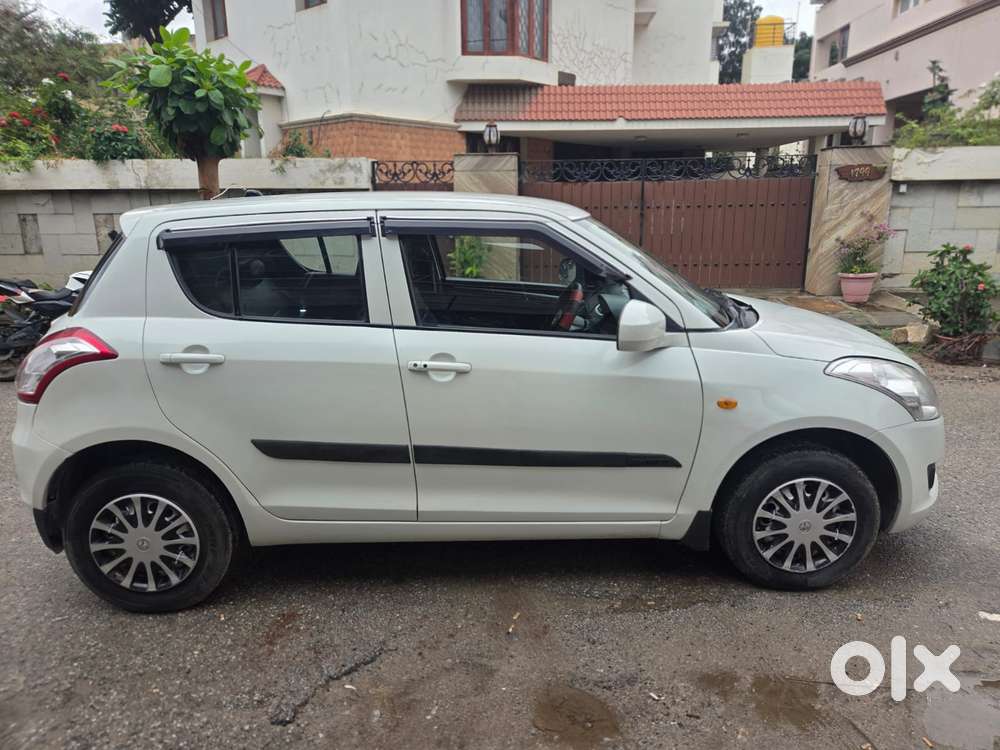 Maruti Suzuki Swift Lxi Option, 2015, Petrol