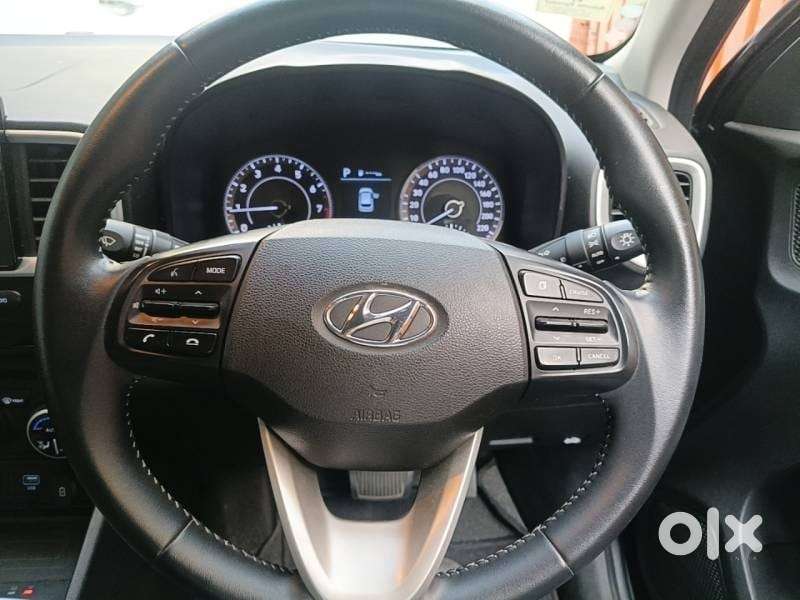 Hyundai Venue 1.0 Sx Plus Turbo Dct Dual Tone, 2020, Petrol