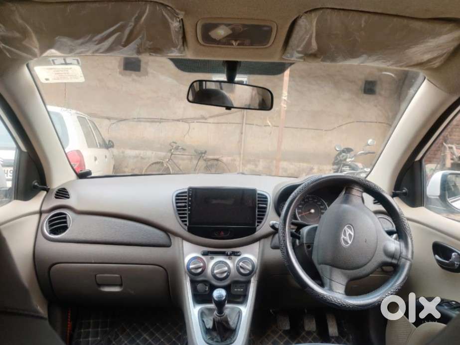 Hyundai I10 Sportz, 2015, Petrol