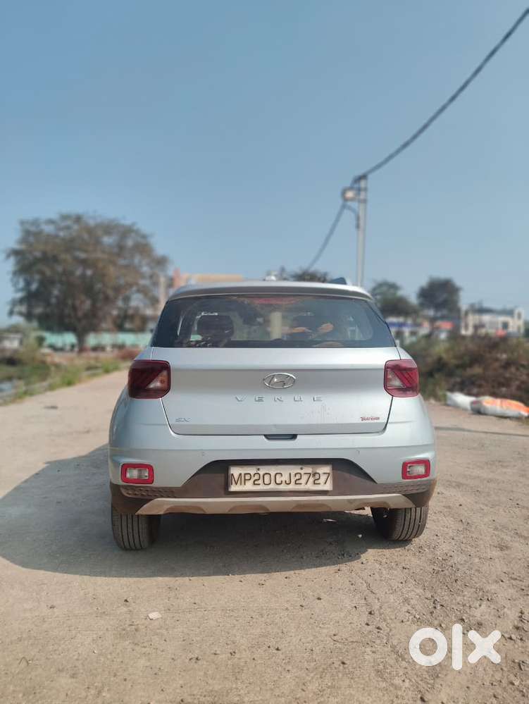 Hyundai Venue Petrol 2019