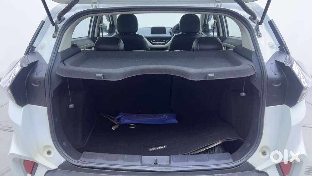 Tata Nexon 1.5 Revotorq Xza Plus S Amt, 2023, Petrol
