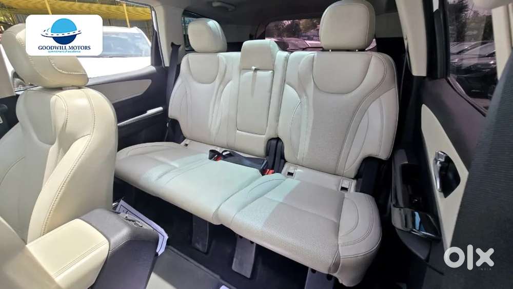 Mahindra Xuv700 2.2 Ax 7 Diesel At Str Awd, 2025, Diesel
