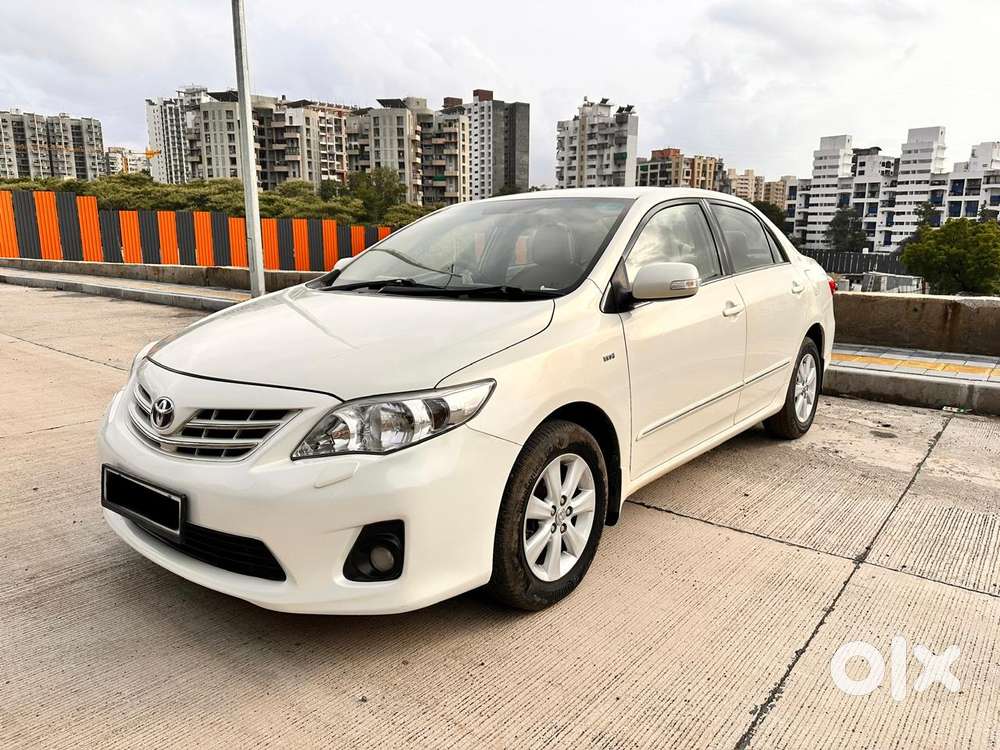 Toyota Corolla Altis [ ] 1.8 Vl At, 2012, Petrol