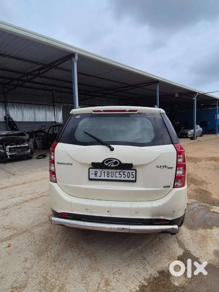 Mahindra Xuv500 Diesel 2015 Variant