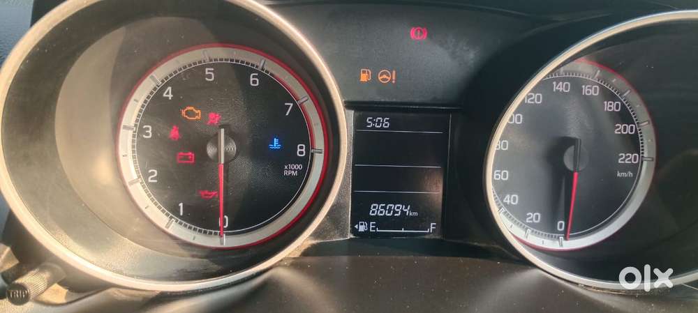 Maruti Suzuki Swift 1.2 Vxi (o), 2023, Petrol