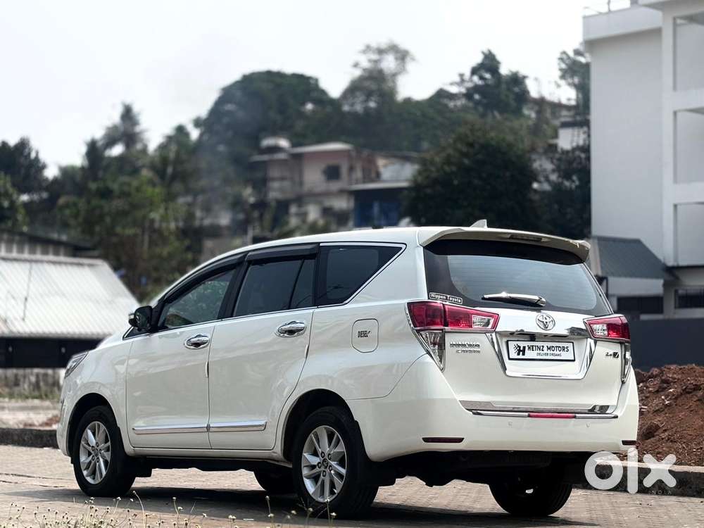 Toyota Innova Crysta