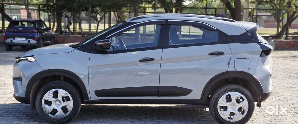 Tata Nexon Pure 1.2 Revotron Petrol 6 Mt, 2024, Petrol