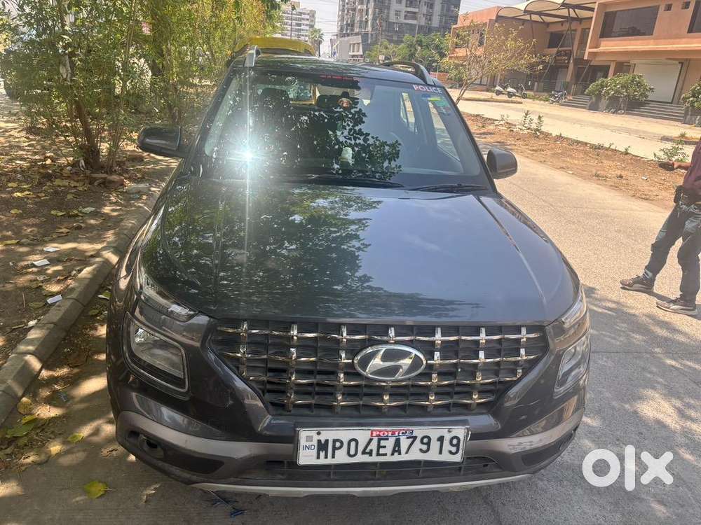 Hyundai Venue 2021 Petrol Good Condition