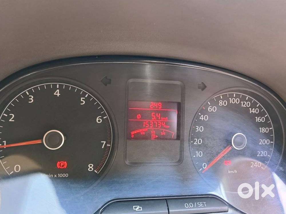 Volkswagen Vento 2010-2013 Petrol Highline, 2013, Petrol