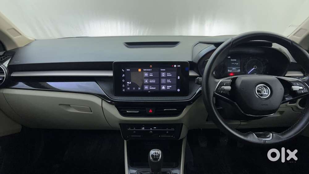 Skoda Slavia Ambition 1.0l Tsi Mt, 2022, Petrol