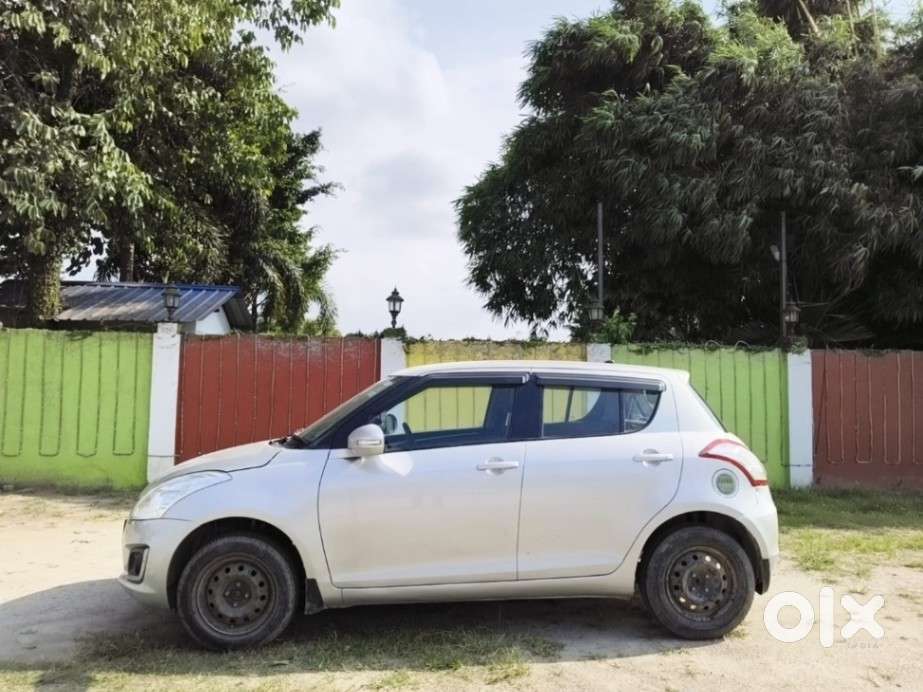 Maruti Suzuki Swift Vxi, 2015, Petrol