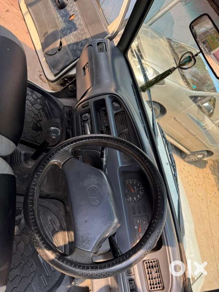 Toyota Qualis 2001 Diesel 37000 Km Driven