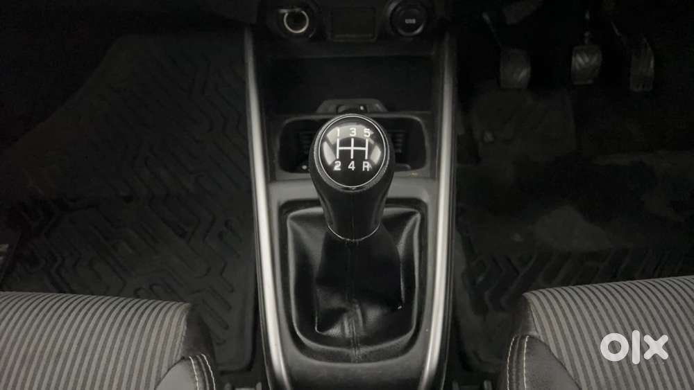 Maruti Suzuki Xl6 1.5 Zeta Mt, 2023, Petrol