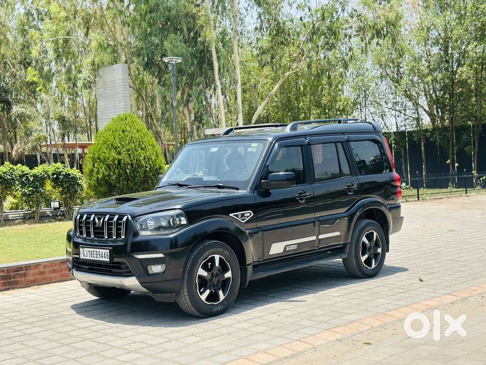 Mahindra Scorpio Classic 2.2 S 11 Mt 7 Str, 2024, Diesel
