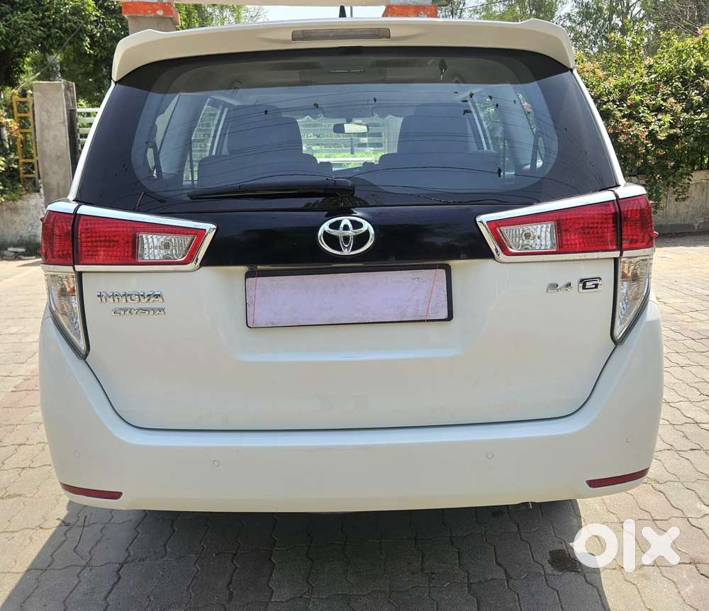 Toyota Innova Crysta 2.4 G Mt, 2024, Diesel
