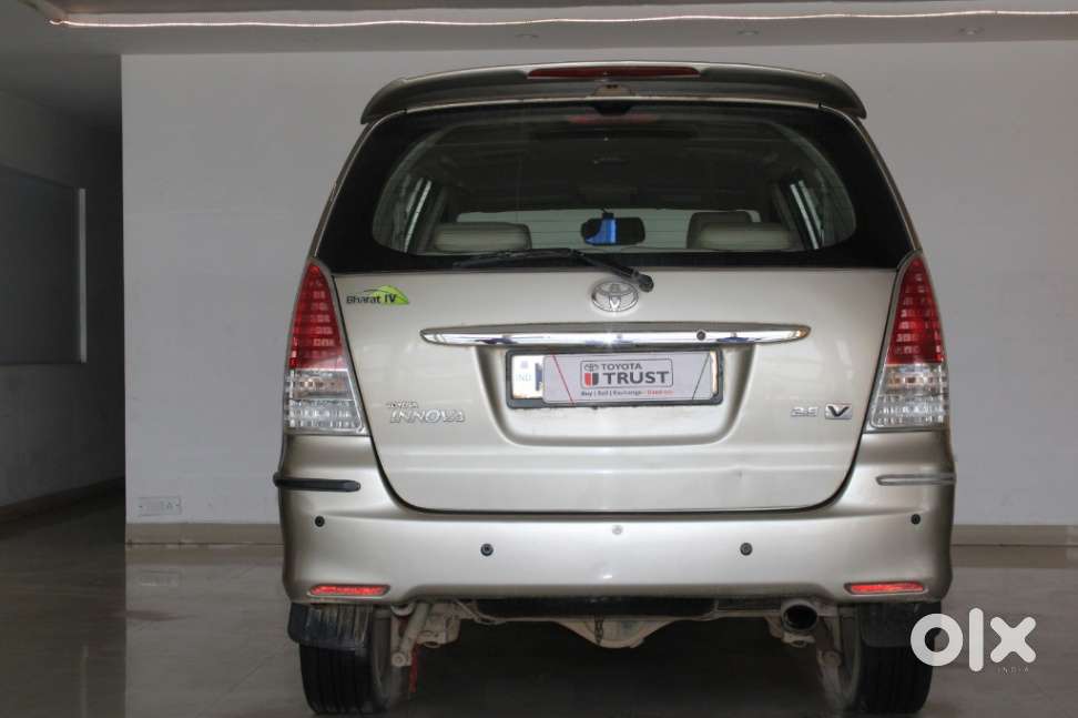 Toyota Innova 2.5 Vx 8 Str, 2011, Diesel