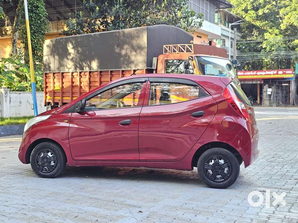 Hyundai Eon 2016 Km Driven