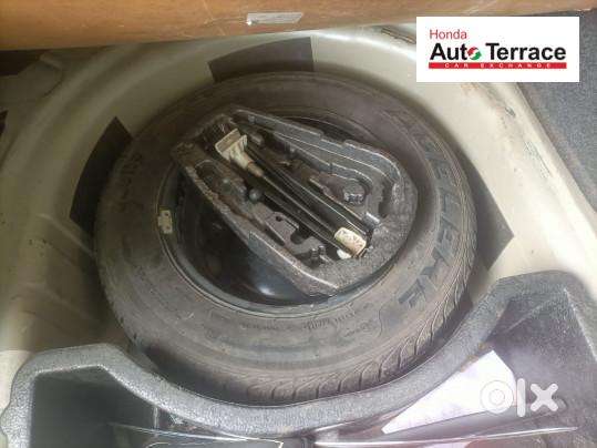Volkswagen Vento 1.6 Highline, 2011, Petrol