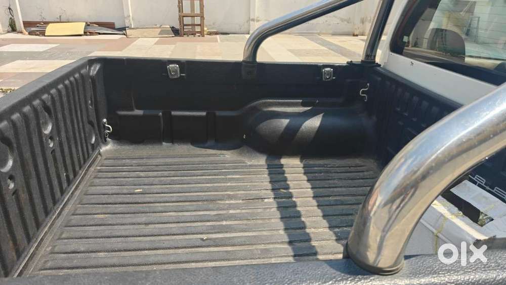 Isuzu D-max V-cross 2018 Diesel Good Condition